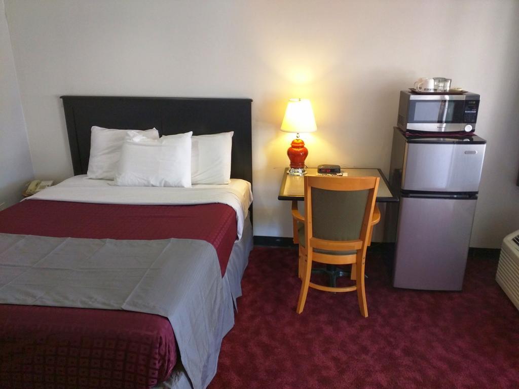 Skyview Motel - Prairie Du Sac Habitación foto